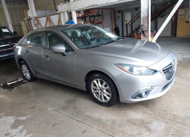 2016 MAZDA Mazda3