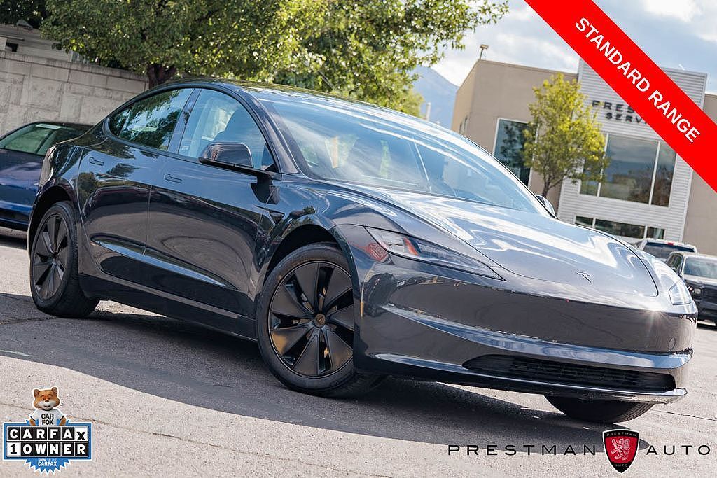 2024 TESLA Model 3