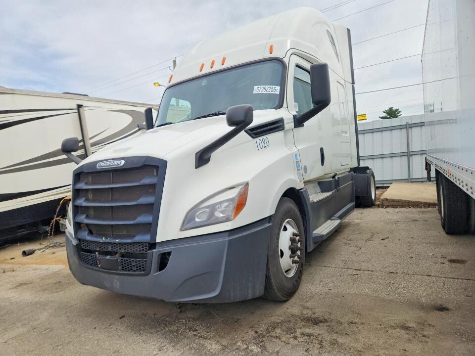 2020 FREIGHTLINER Cascadia