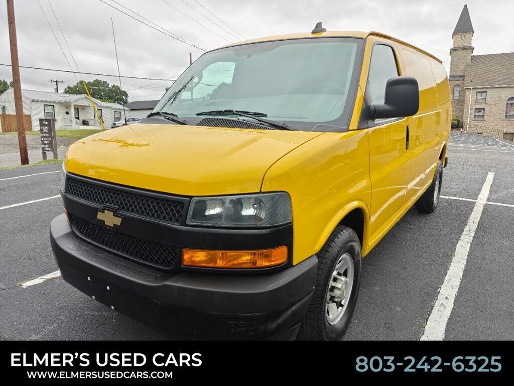 2021 CHEVROLET Express