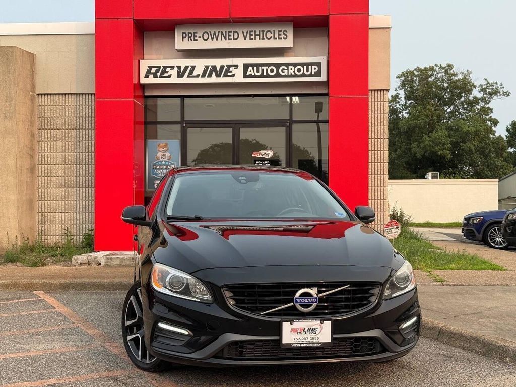 2018 VOLVO S60