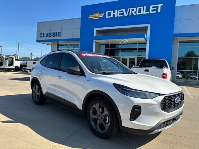 2025 FORD Escape