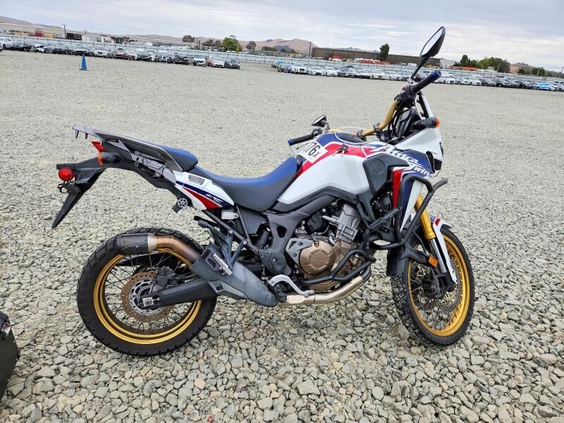 2017 HONDA CRF1000