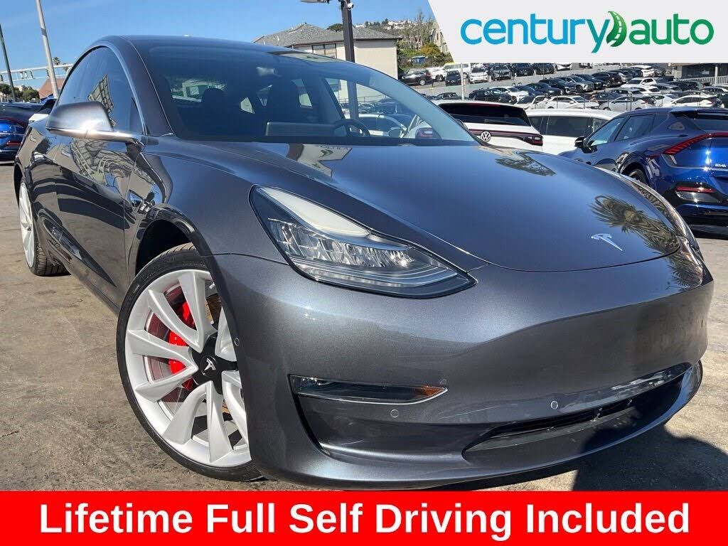 2018 TESLA Model 3