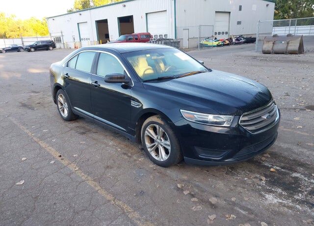2016 FORD Taurus