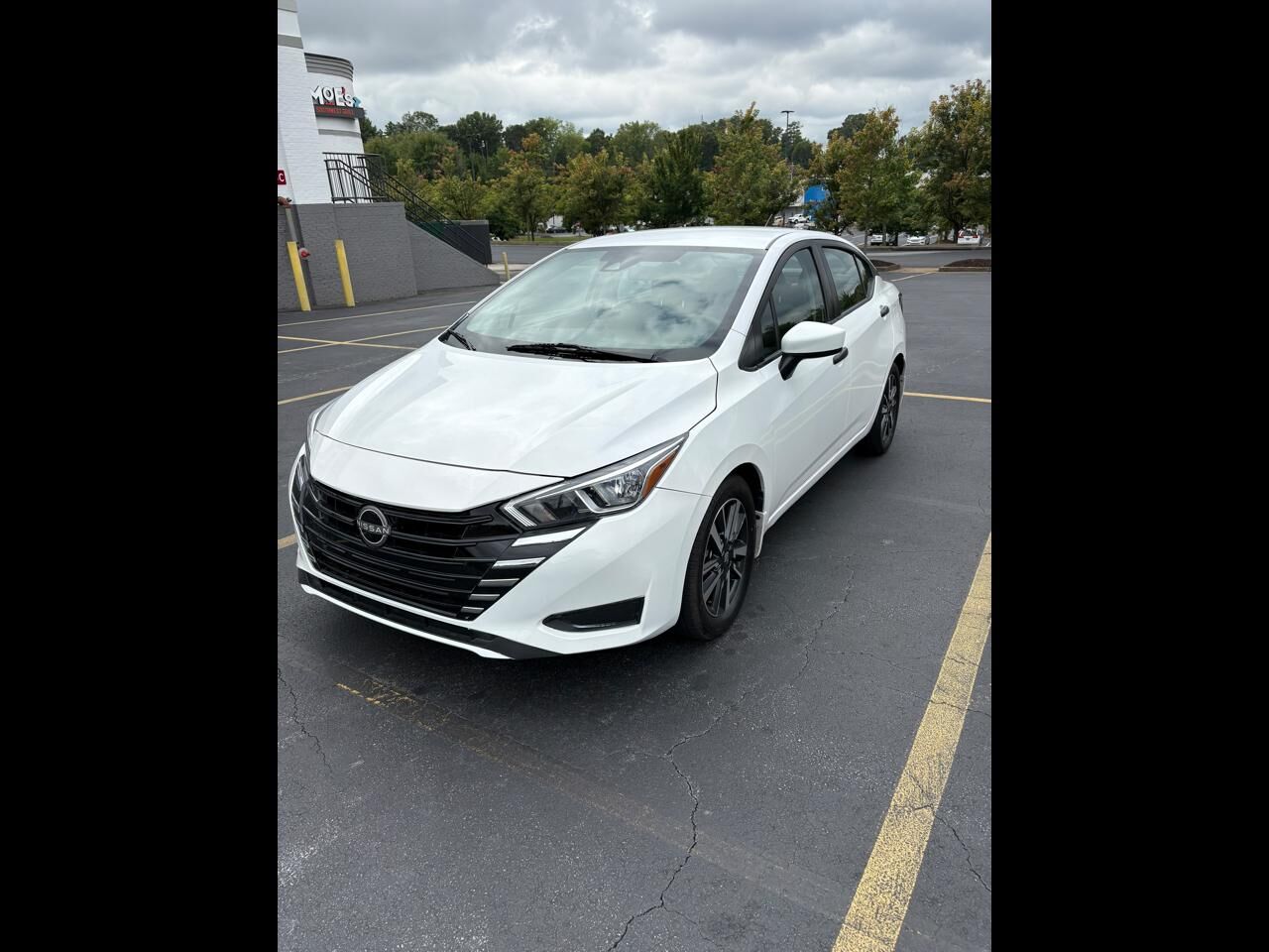 2024 NISSAN Versa