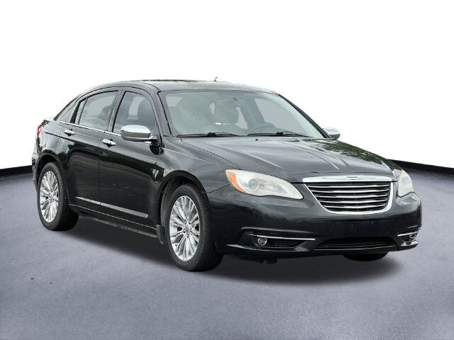 2012 CHRYSLER 200