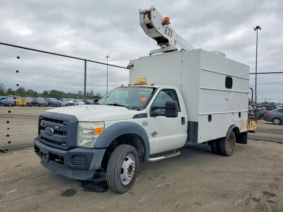 2013 FORD F-550
