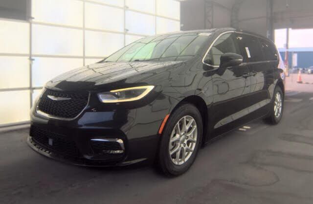 2023 CHRYSLER Pacifica