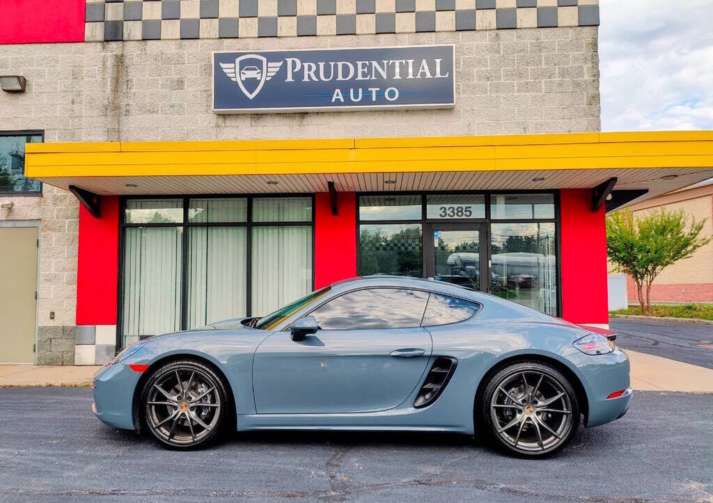 2018 PORSCHE 718