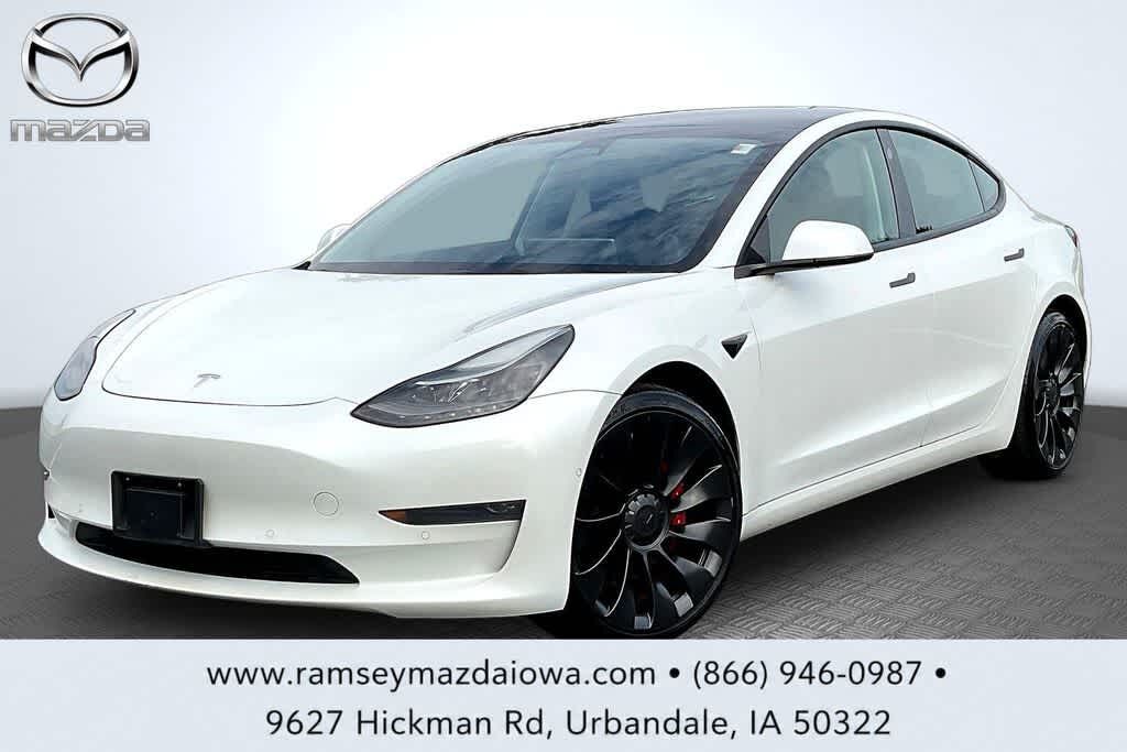 2022 TESLA Model 3