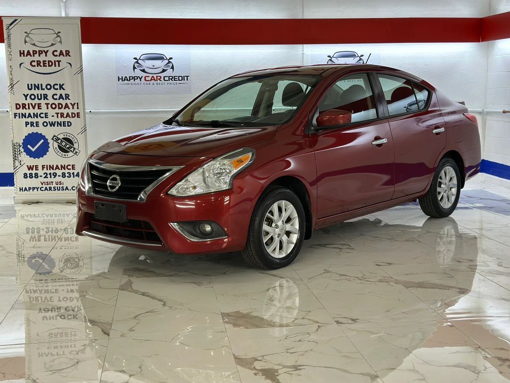 2017 NISSAN Versa