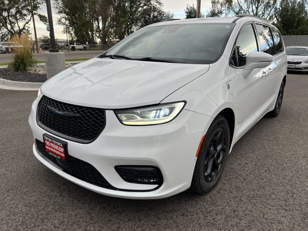 2021 CHRYSLER Pacifica