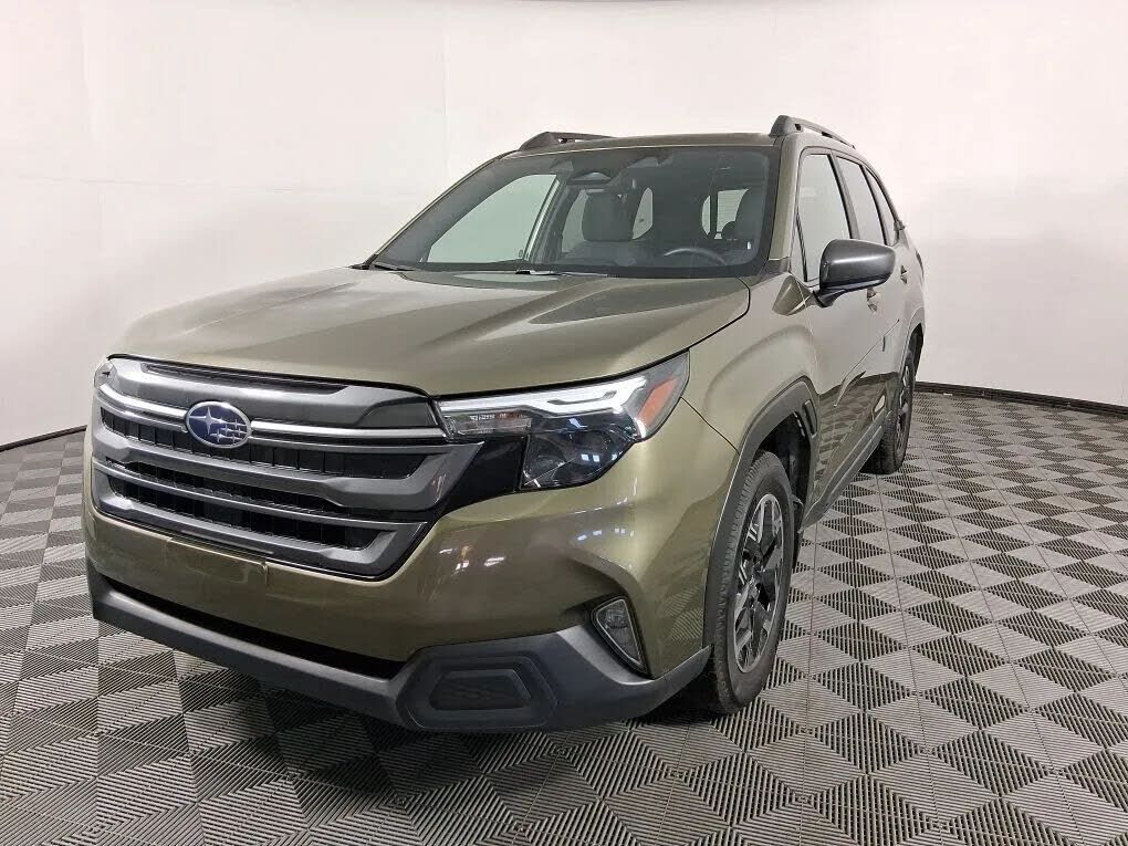 2025 SUBARU Forester