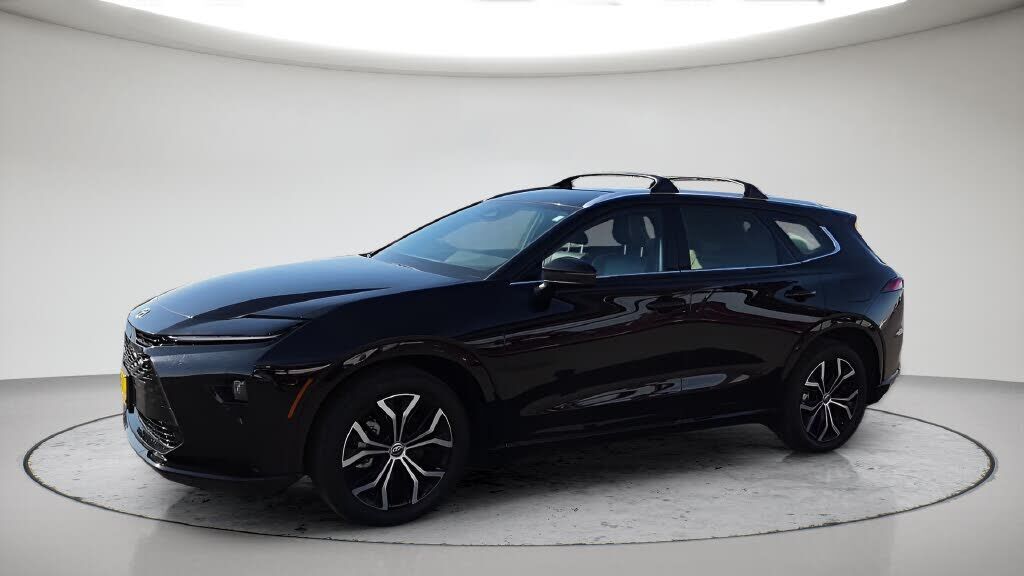 2025 TOYOTA Crown Signia