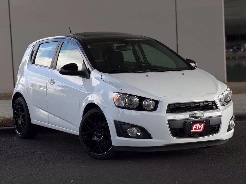 2016 CHEVROLET Sonic