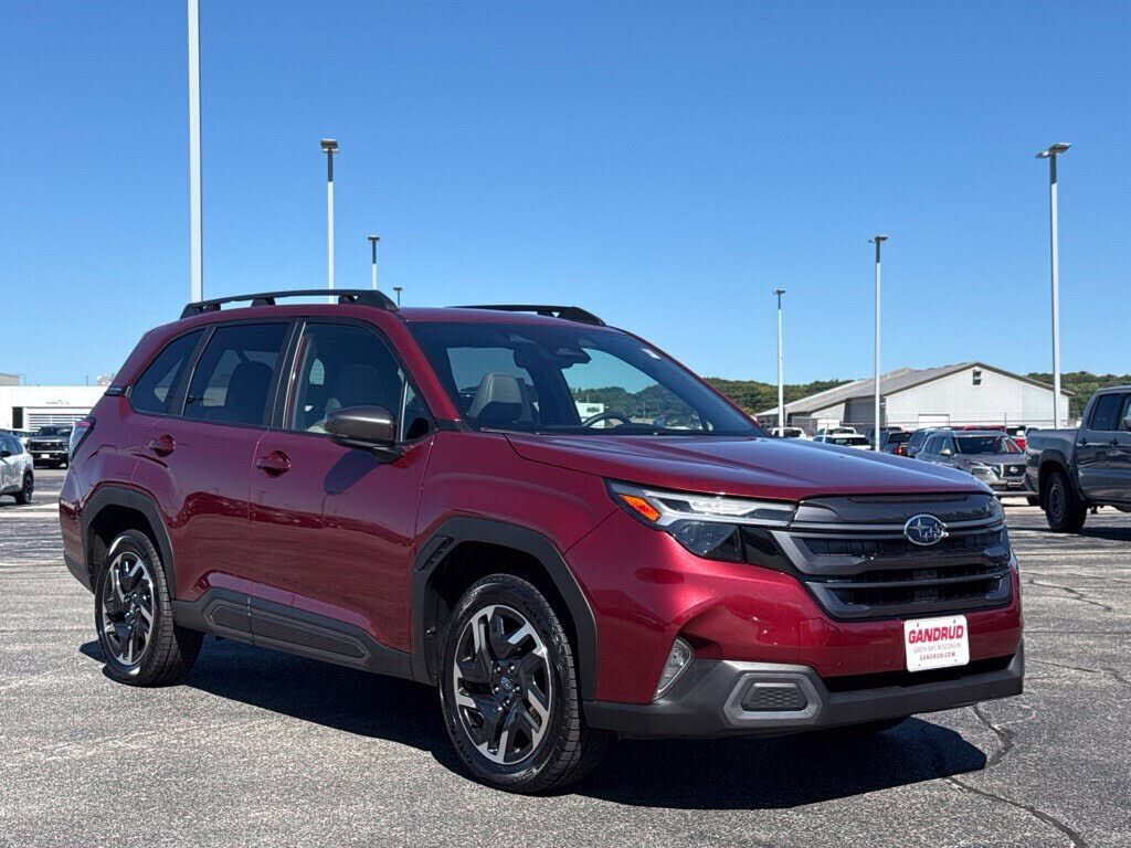 2025 SUBARU Forester