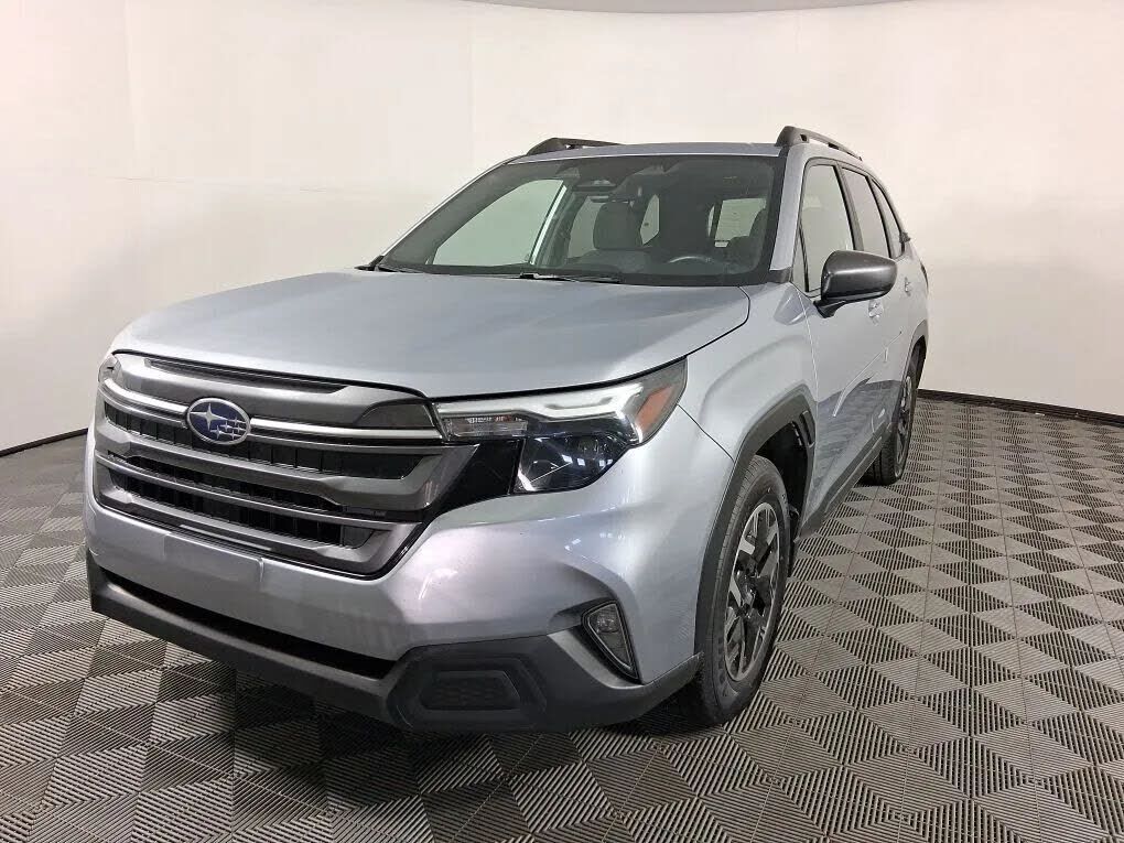 2025 SUBARU Forester