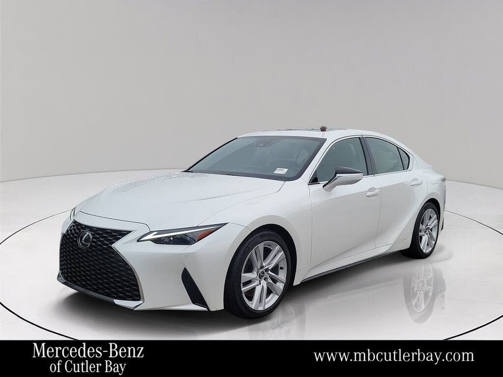 2024 LEXUS IS