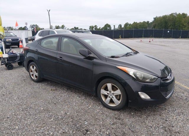 2013 HYUNDAI Elantra
