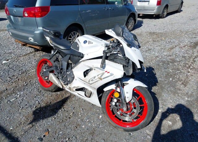 2023 YAMAHA R7