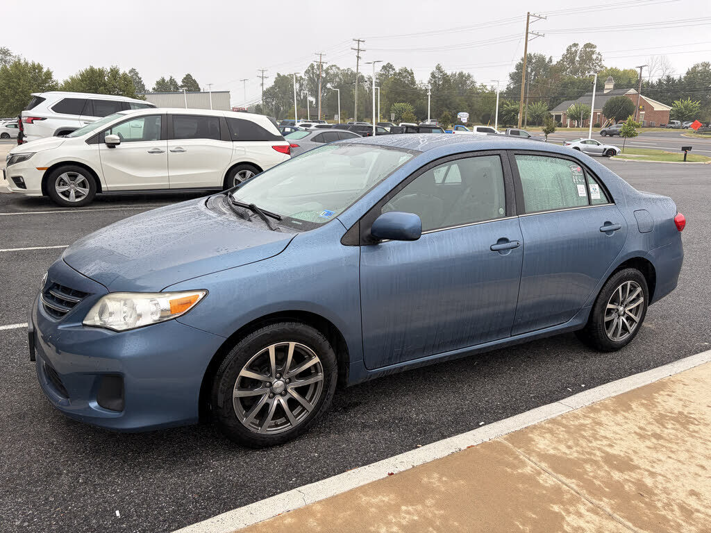 2013 TOYOTA Corolla