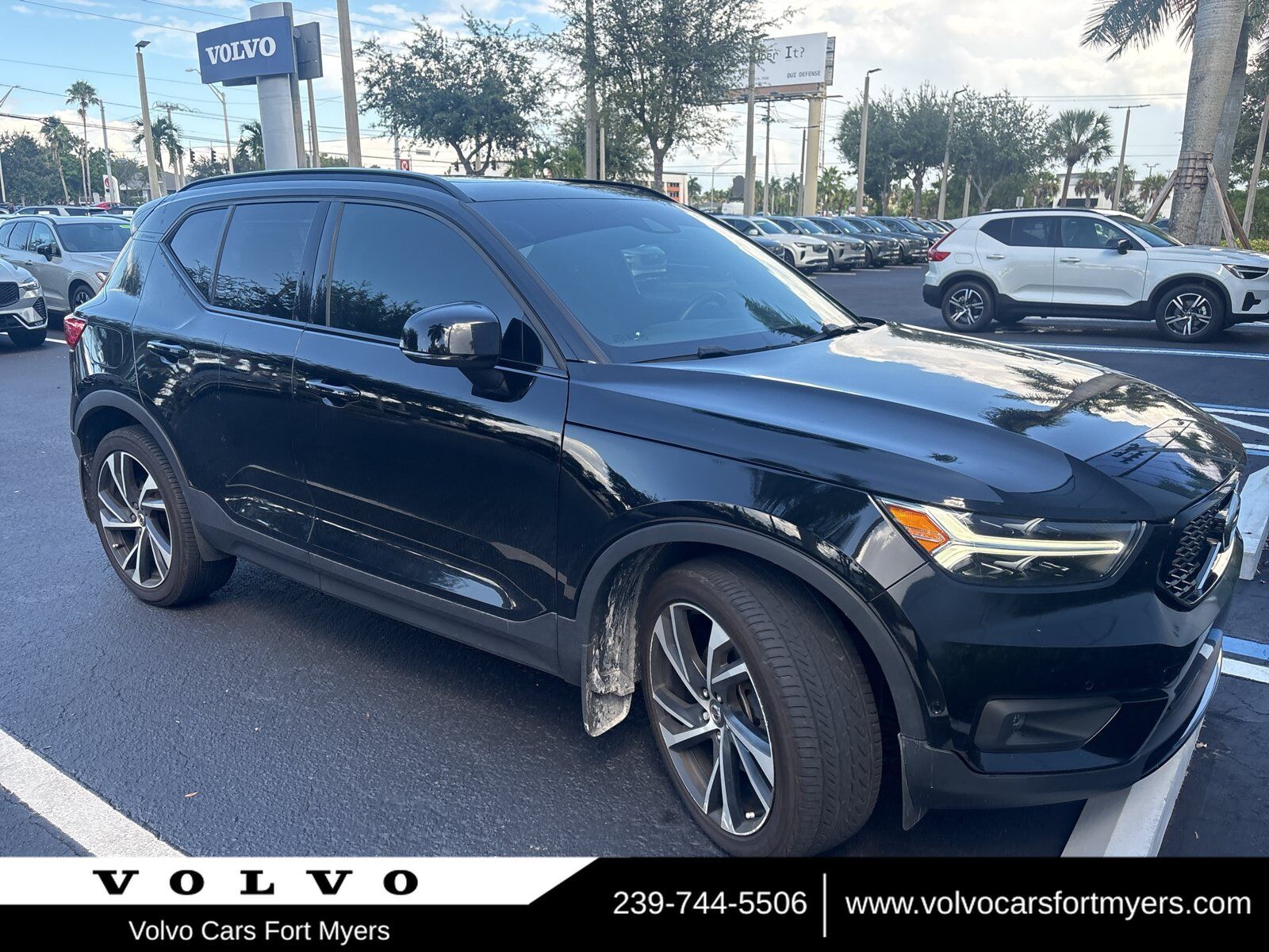 2019 VOLVO XC40