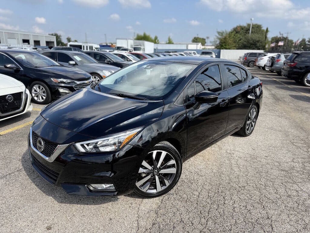 2020 NISSAN Versa