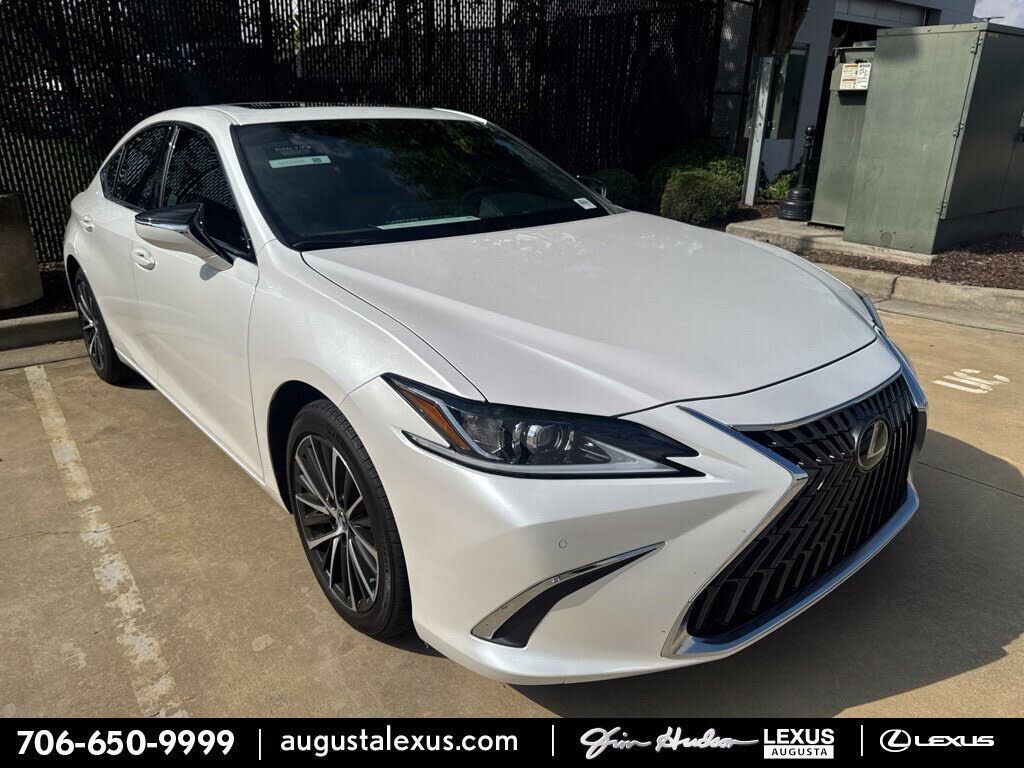2024 LEXUS ES