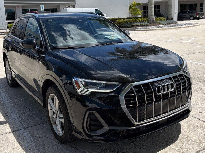 2024 AUDI Q3