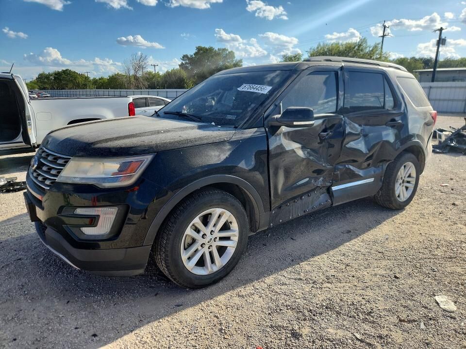 2017 FORD Explorer