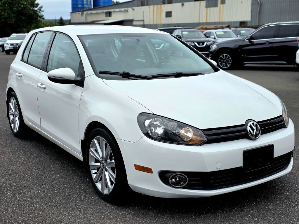 2013 VOLKSWAGEN Golf