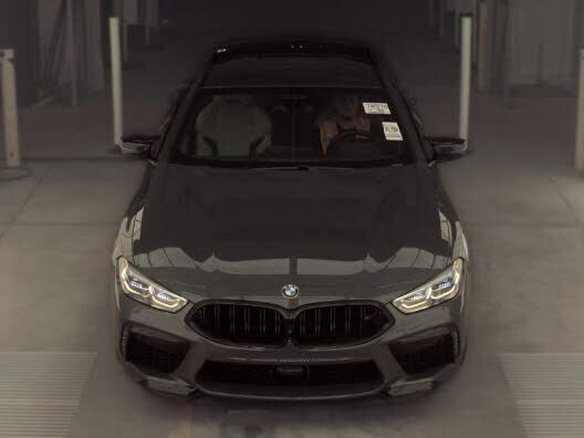 2022 BMW M8