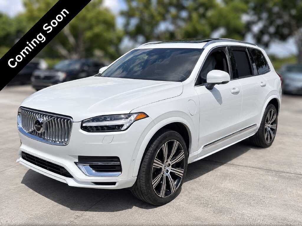2025 VOLVO XC90