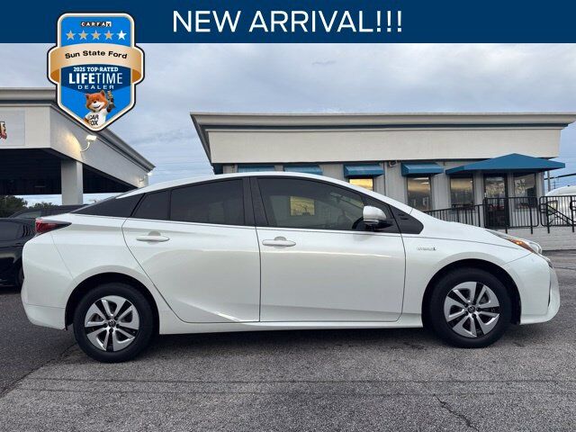 2017 TOYOTA PRIUS