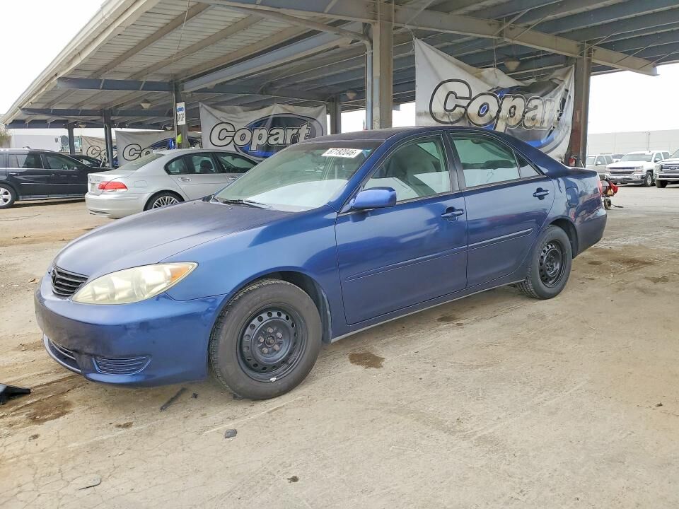 2005 TOYOTA Camry