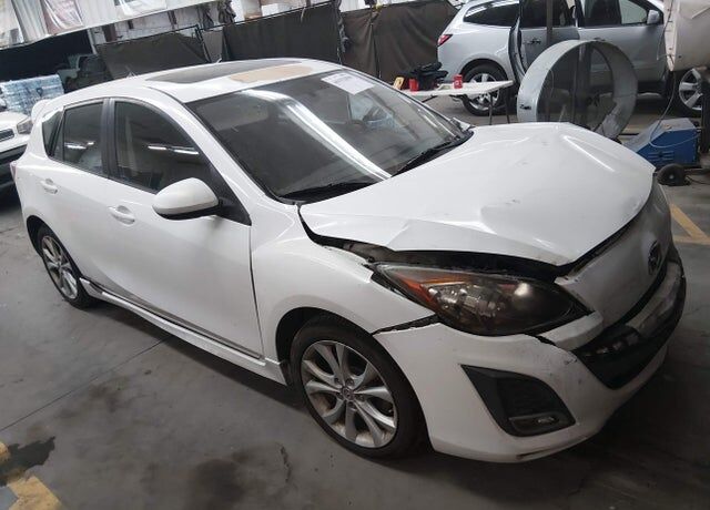 2011 MAZDA Mazda3