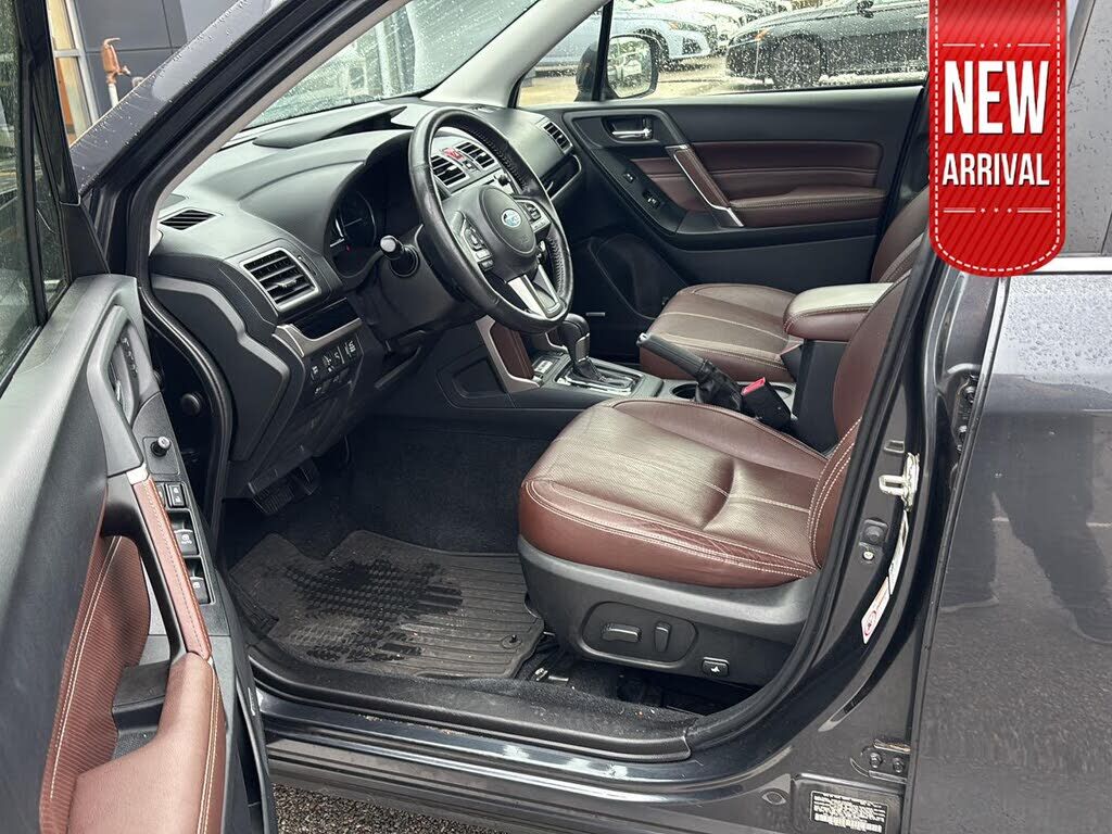 2017 SUBARU Forester