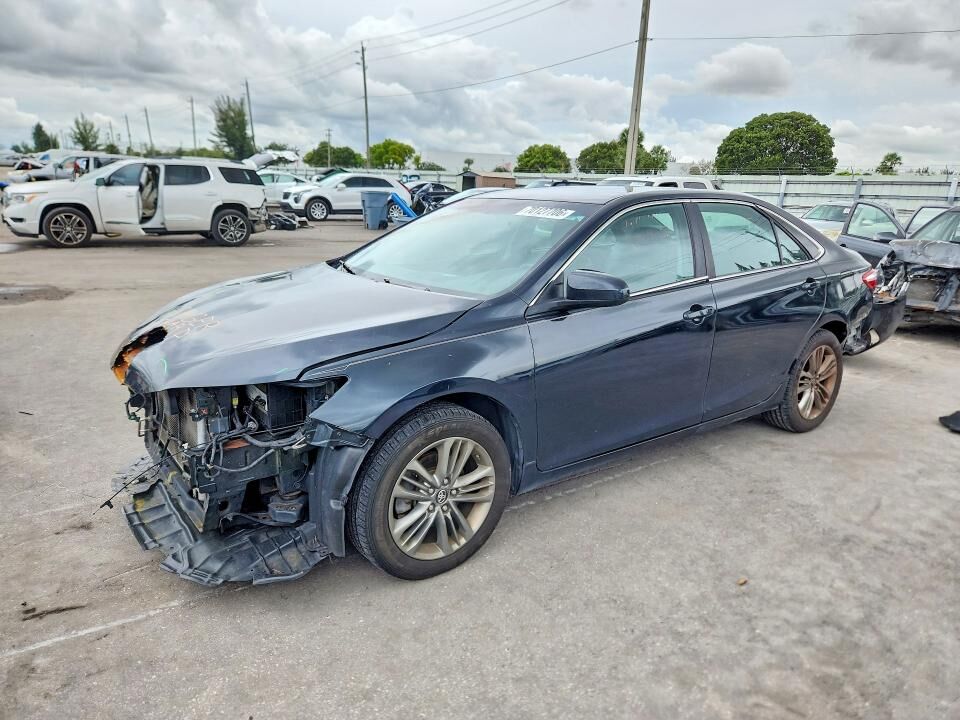 2017 TOYOTA Camry