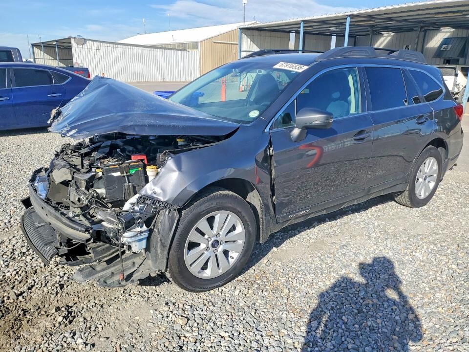 2018 SUBARU Outback