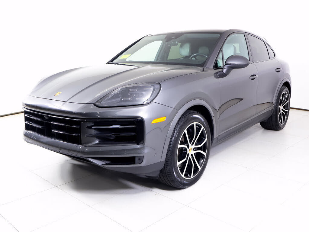 2024 PORSCHE Cayenne
