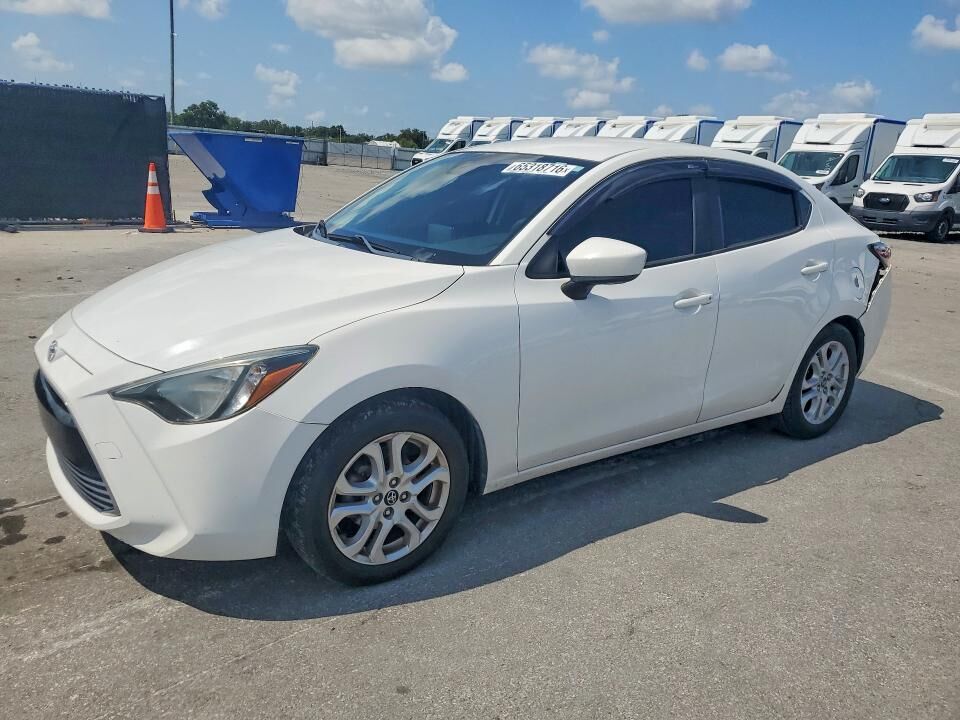 2018 TOYOTA Yaris