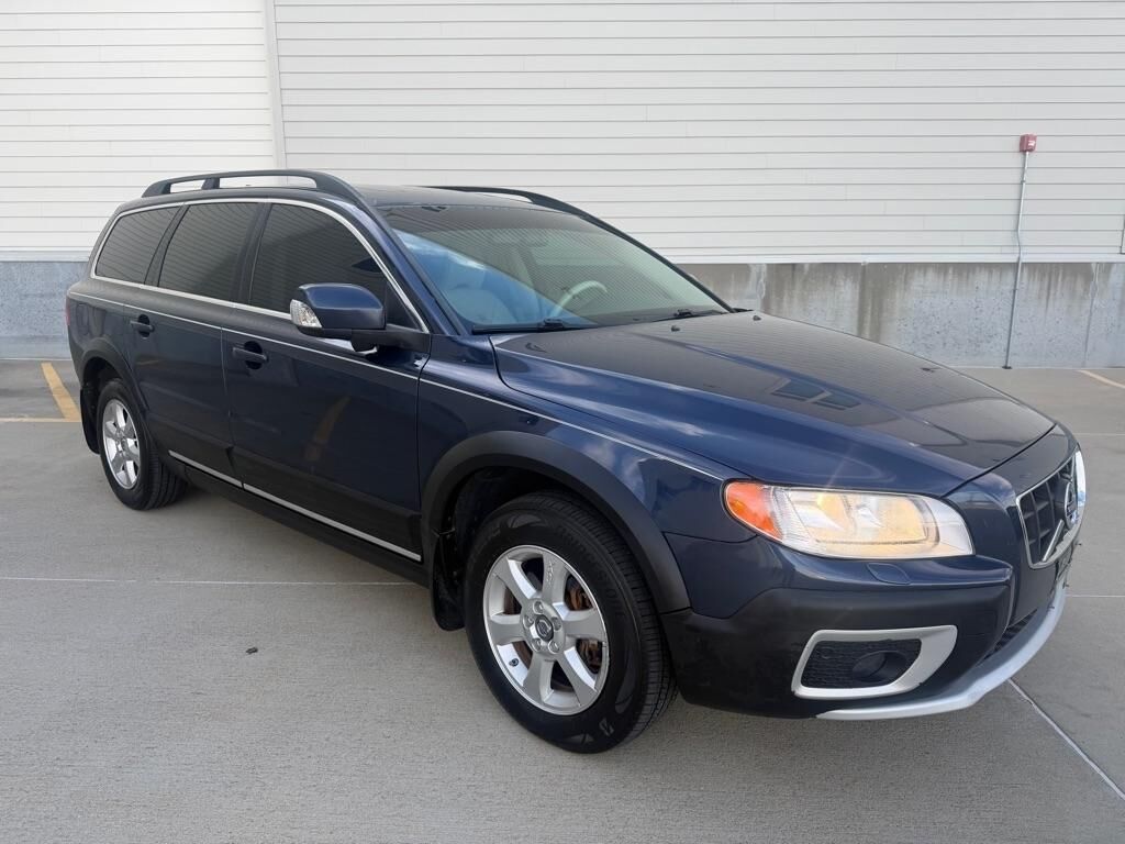 2011 VOLVO XC70