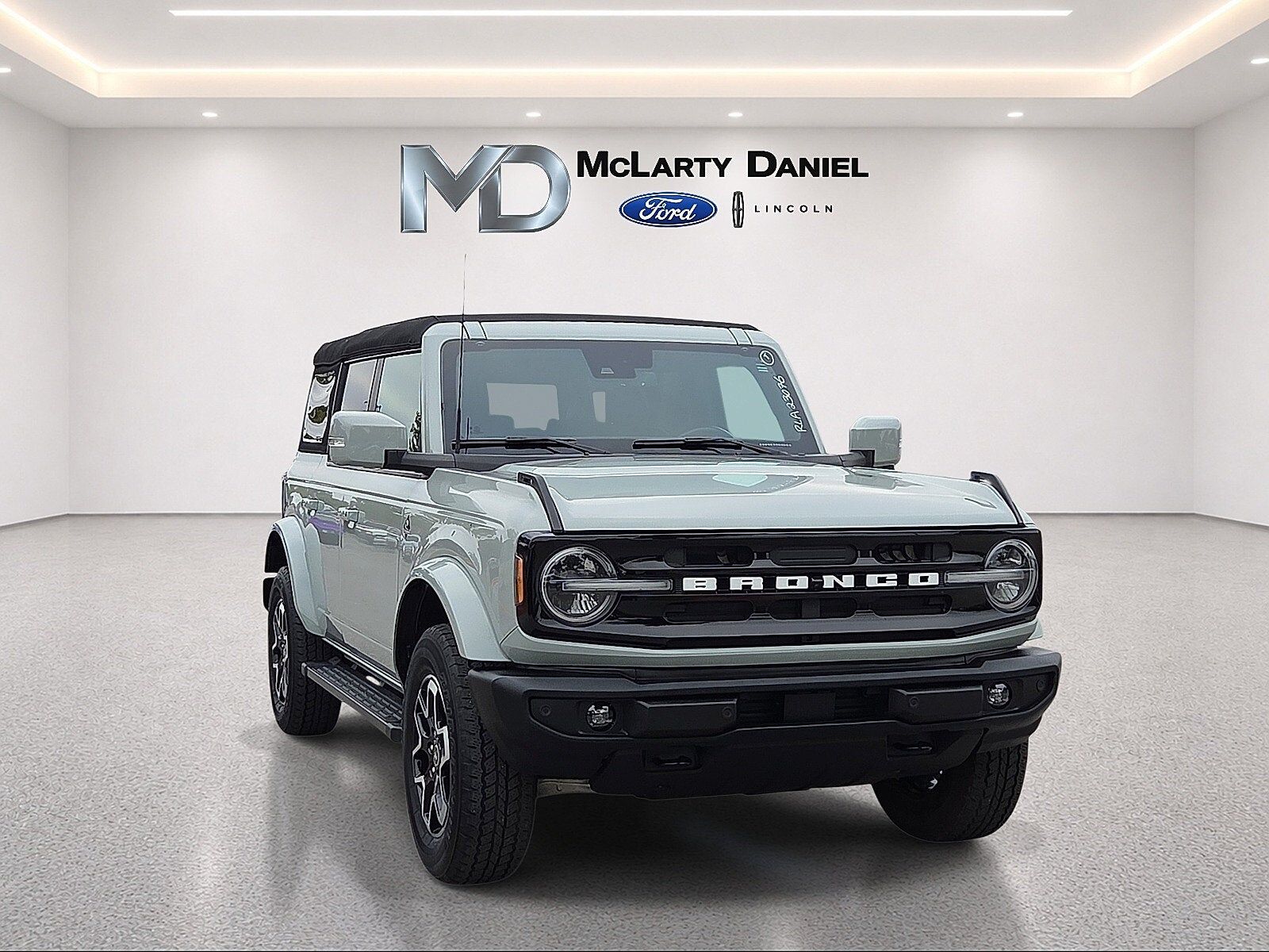 2024 FORD Bronco