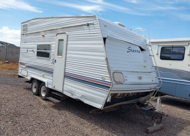2002 FOREST RIVER Sierra Towables