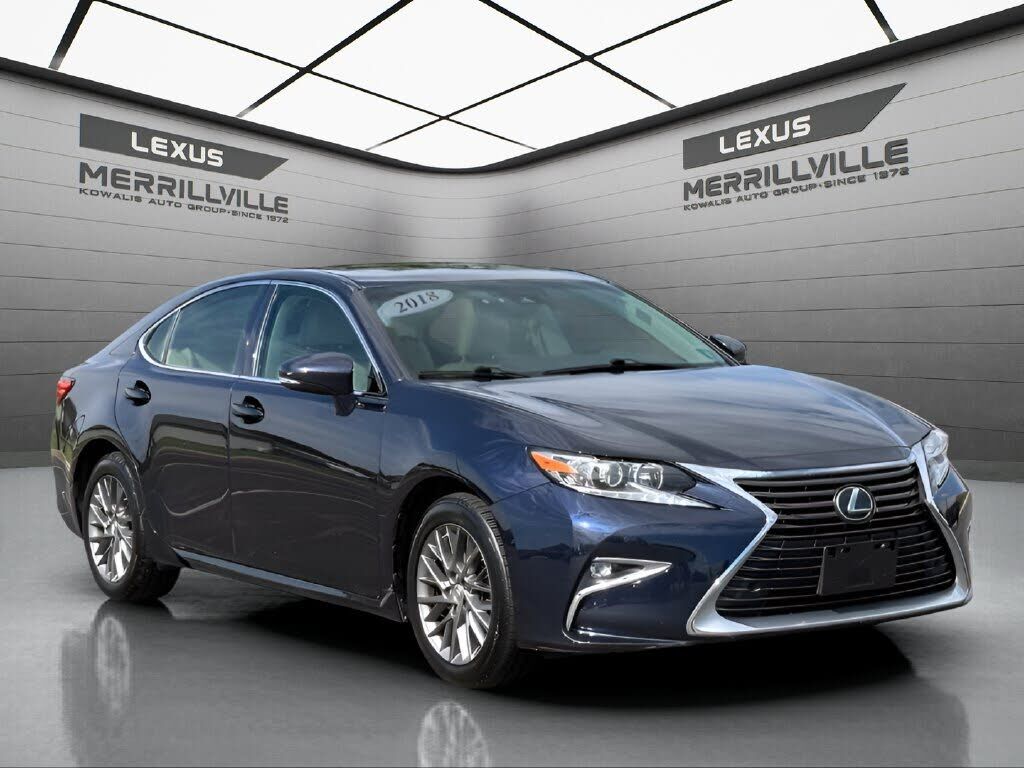 2018 LEXUS ES