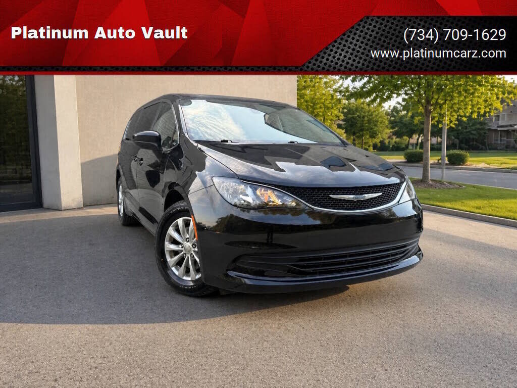 2017 CHRYSLER Pacifica