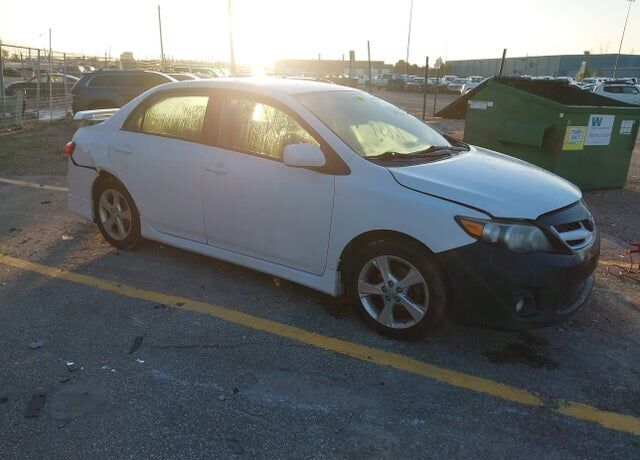 2011 TOYOTA Corolla