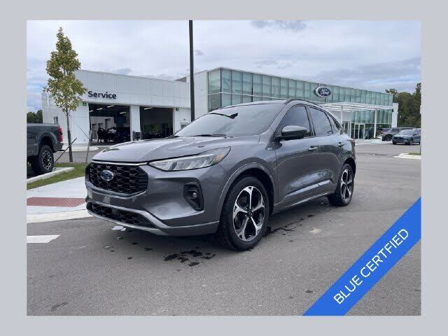 2023 FORD Escape