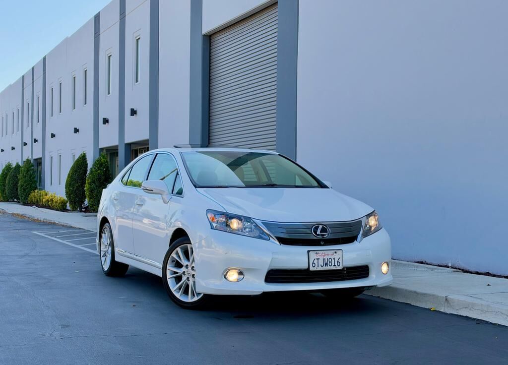 2011 LEXUS HS